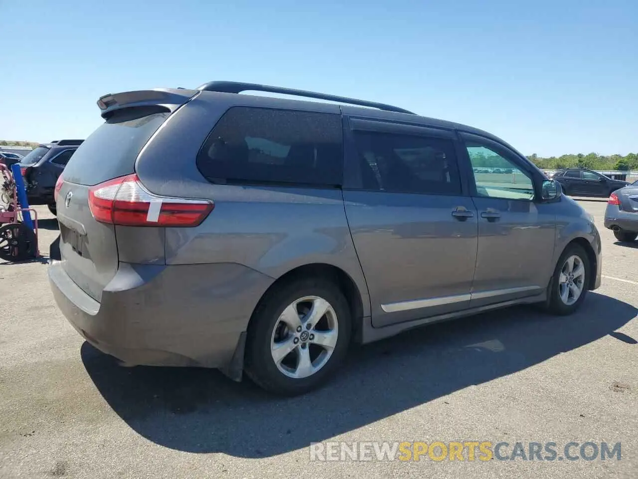 3 Photograph of a damaged car 5TDKZ3DC7KS968584 TOYOTA All Models 2019