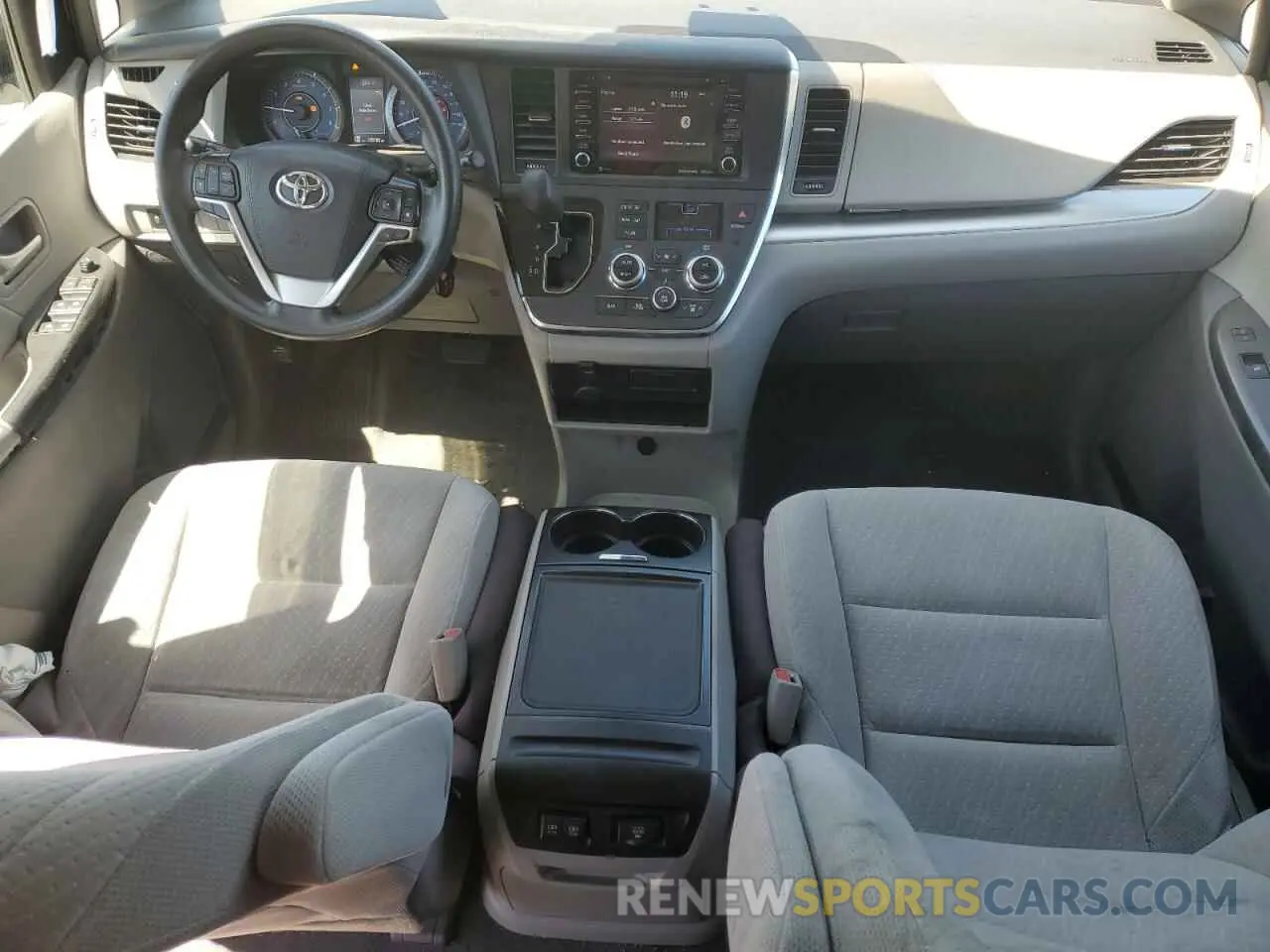 8 Photograph of a damaged car 5TDKZ3DC7KS968584 TOYOTA All Models 2019