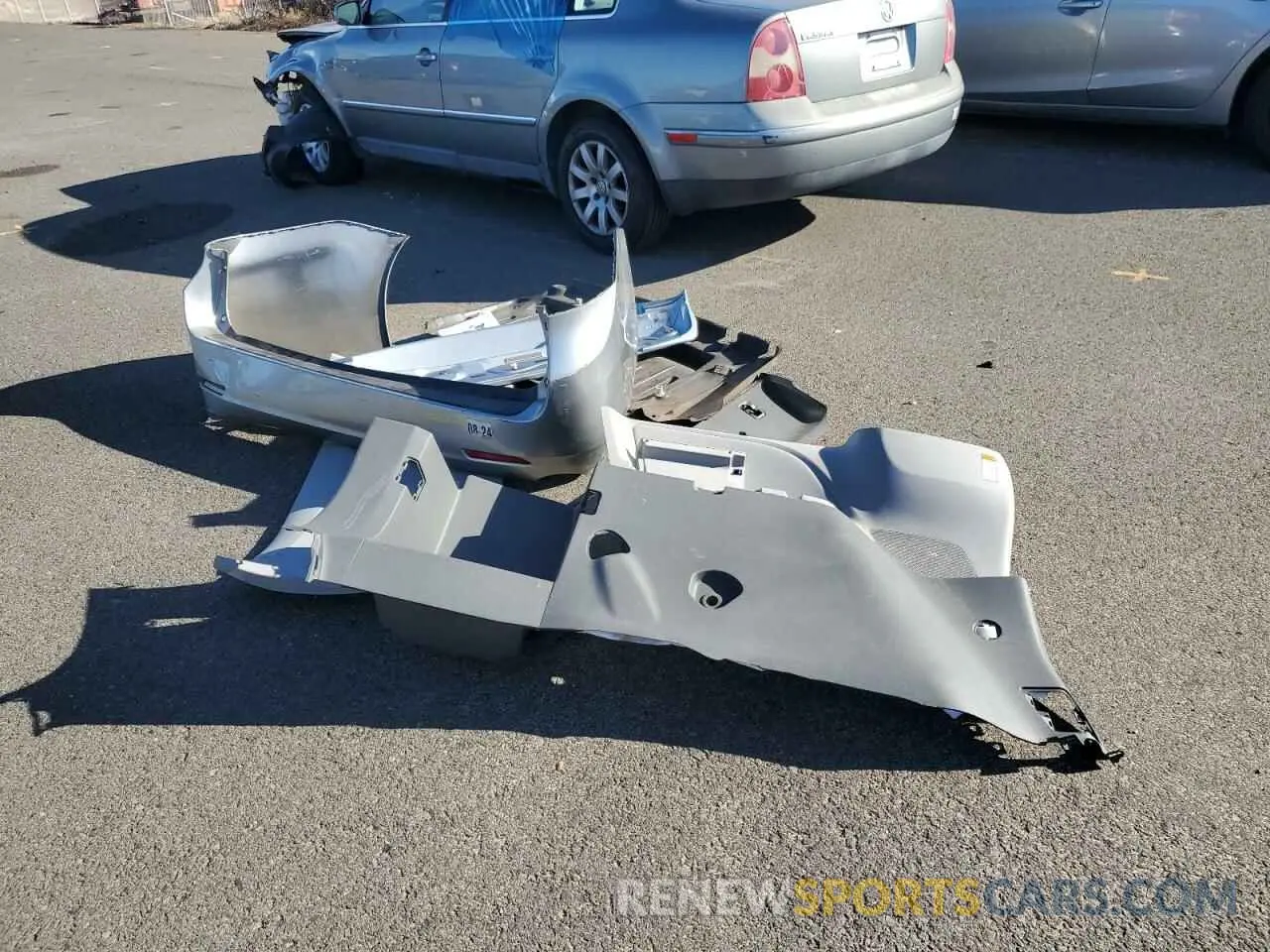 13 Photograph of a damaged car 5TDKZ3DC8KS983174 TOYOTA All Models 2019