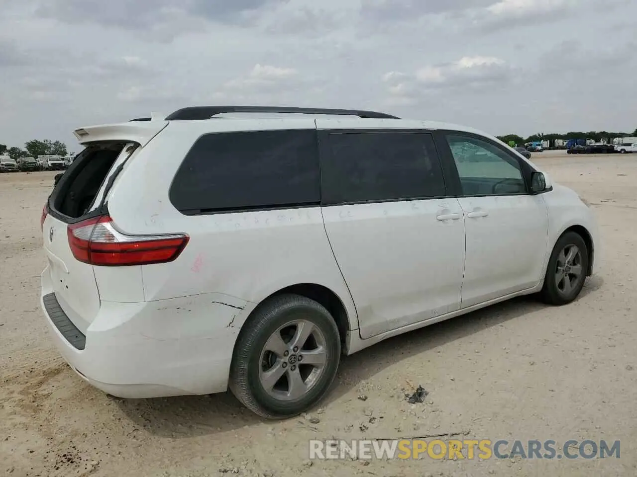 3 Photograph of a damaged car 5TDKZ3DCXKS009521 TOYOTA All Models 2019