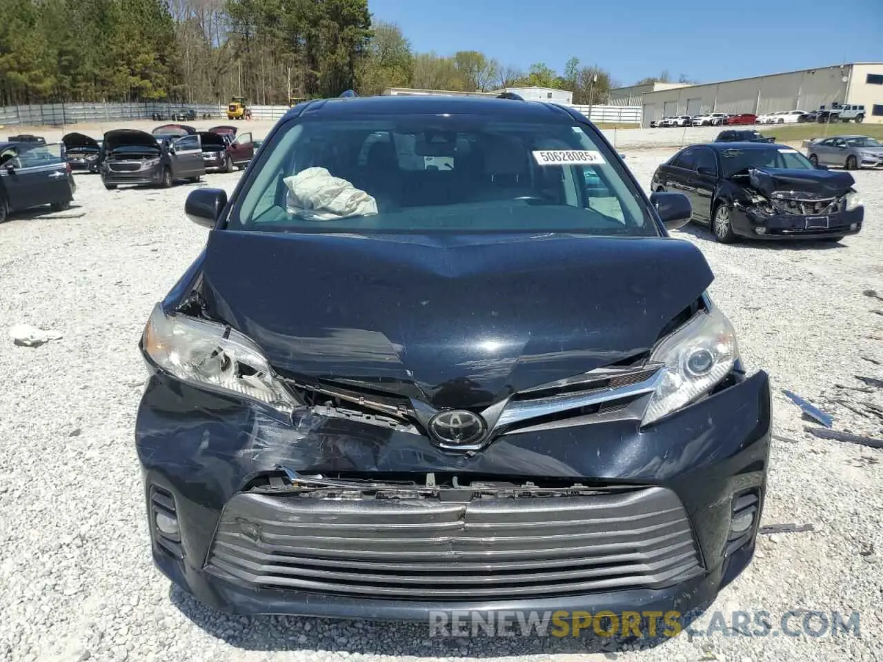 5 Photograph of a damaged car 5TDYZ3DC0KS976455 TOYOTA All Models 2019