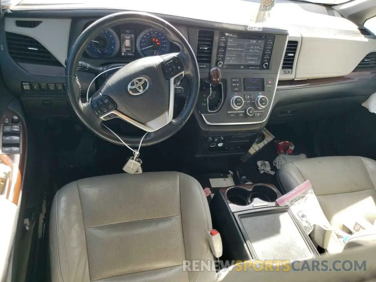 8 Photograph of a damaged car 5TDYZ3DC0KS978173 TOYOTA All Models 2019