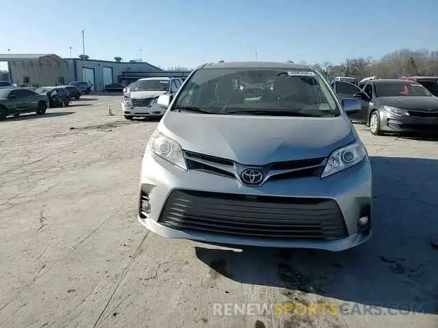 12 Photograph of a damaged car 5TDYZ3DC0KS992557 TOYOTA All Models 2019