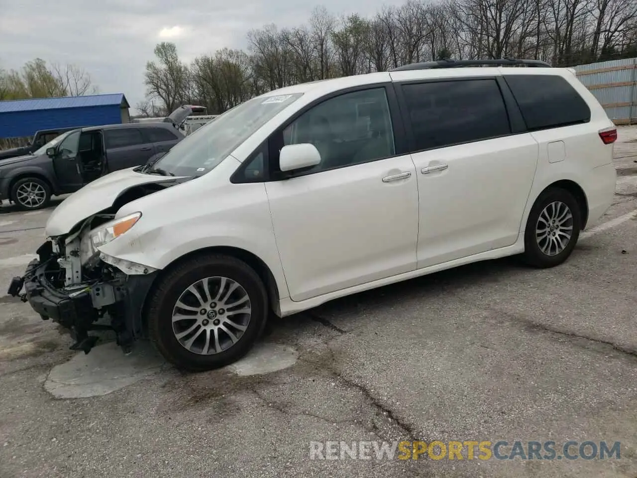 1 Photograph of a damaged car 5TDYZ3DC1KS002337 TOYOTA All Models 2019