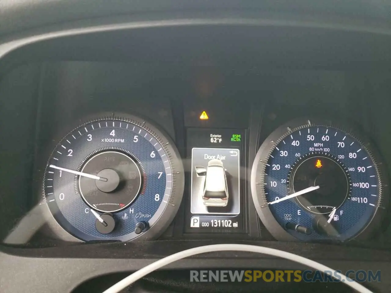 9 Photograph of a damaged car 5TDYZ3DC1KS002337 TOYOTA All Models 2019