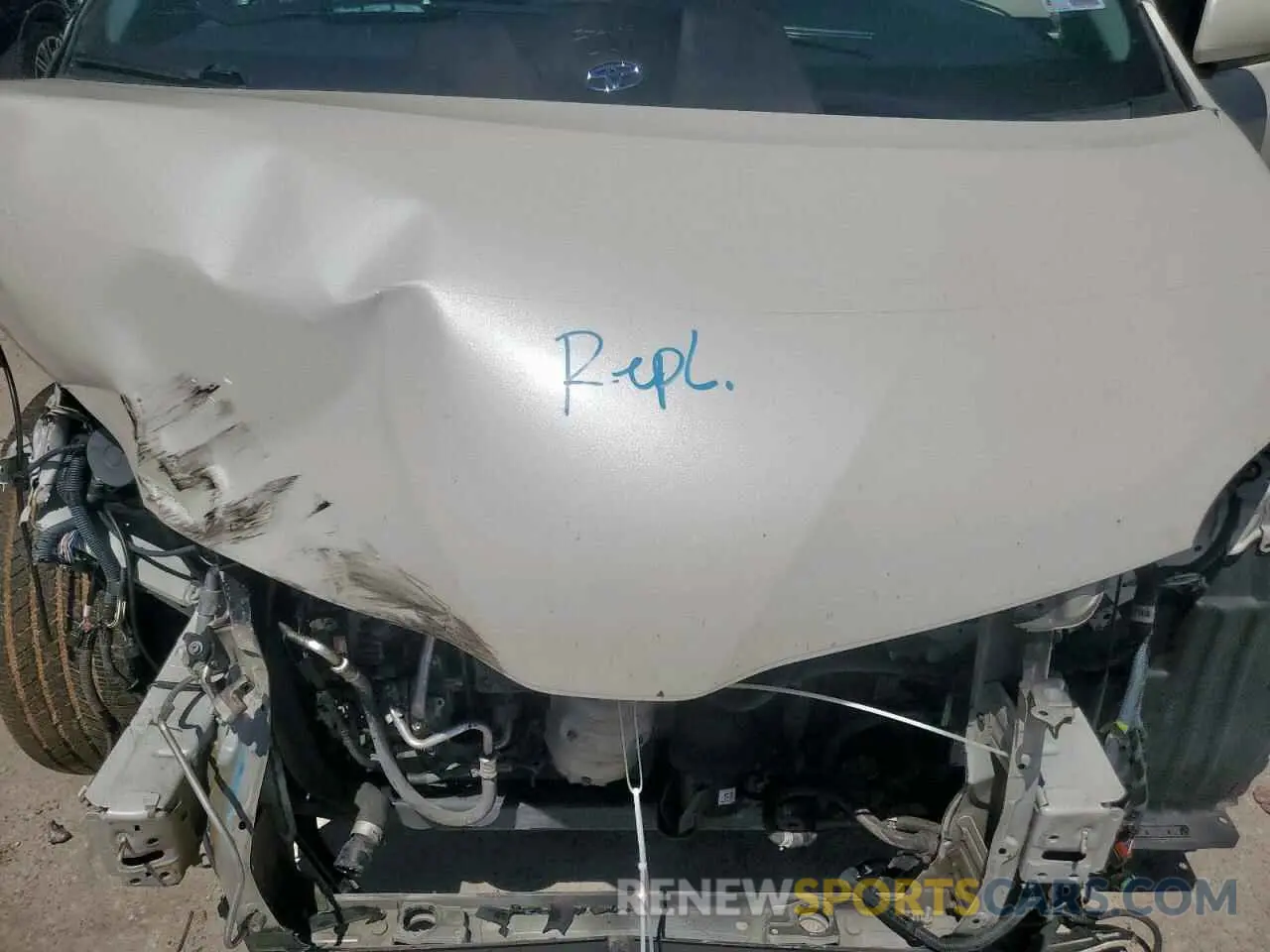 12 Photograph of a damaged car 5TDYZ3DC1KS003150 TOYOTA All Models 2019