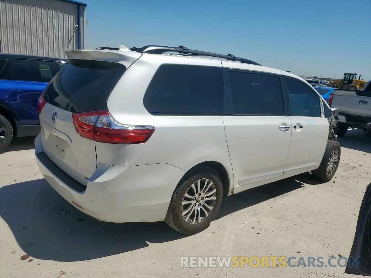 3 Photograph of a damaged car 5TDYZ3DC1KS003150 TOYOTA All Models 2019
