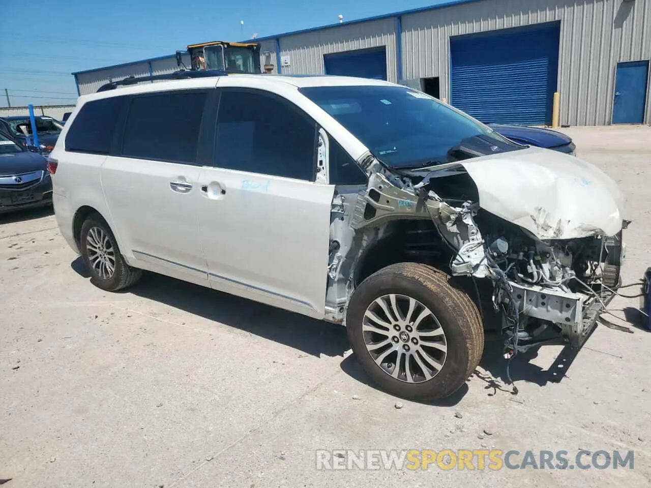 4 Photograph of a damaged car 5TDYZ3DC1KS003150 TOYOTA All Models 2019