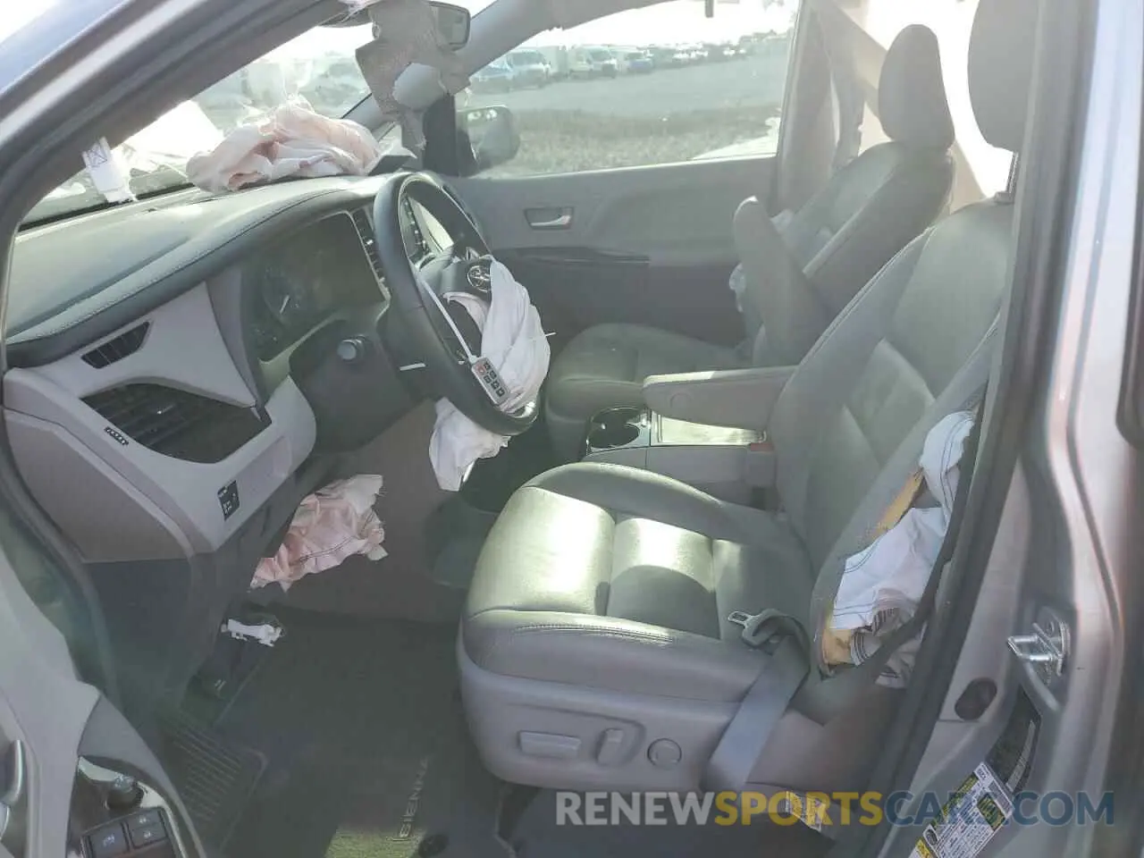 7 Photograph of a damaged car 5TDYZ3DC1KS004539 TOYOTA All Models 2019