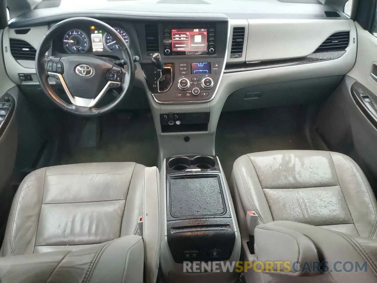 8 Photograph of a damaged car 5TDYZ3DC1KS969465 TOYOTA All Models 2019