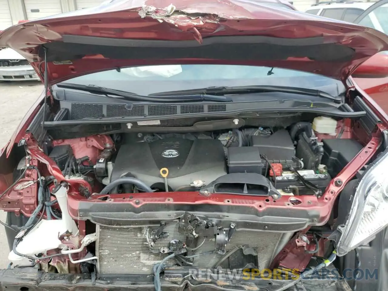 12 Photograph of a damaged car 5TDYZ3DC1KS971863 TOYOTA All Models 2019
