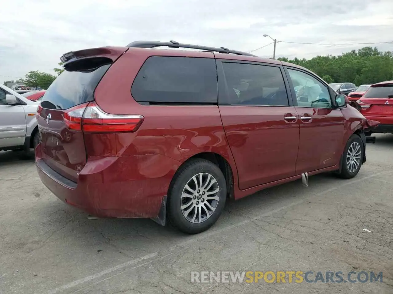 3 Photograph of a damaged car 5TDYZ3DC1KS971863 TOYOTA All Models 2019
