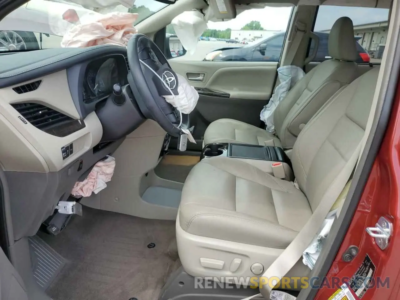 7 Photograph of a damaged car 5TDYZ3DC1KS971863 TOYOTA All Models 2019