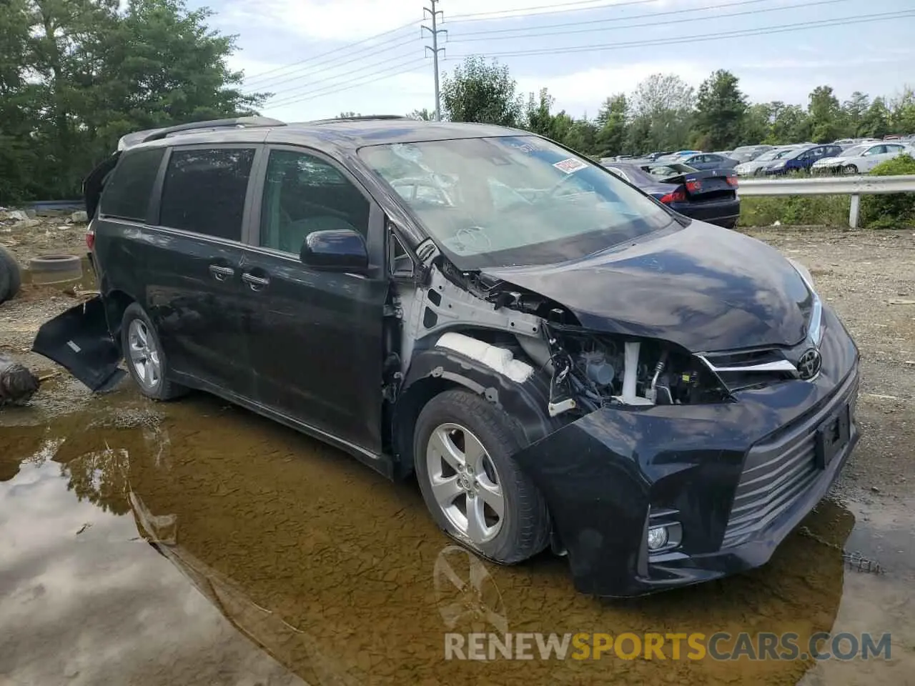 4 Photograph of a damaged car 5TDYZ3DC1KS981549 TOYOTA All Models 2019
