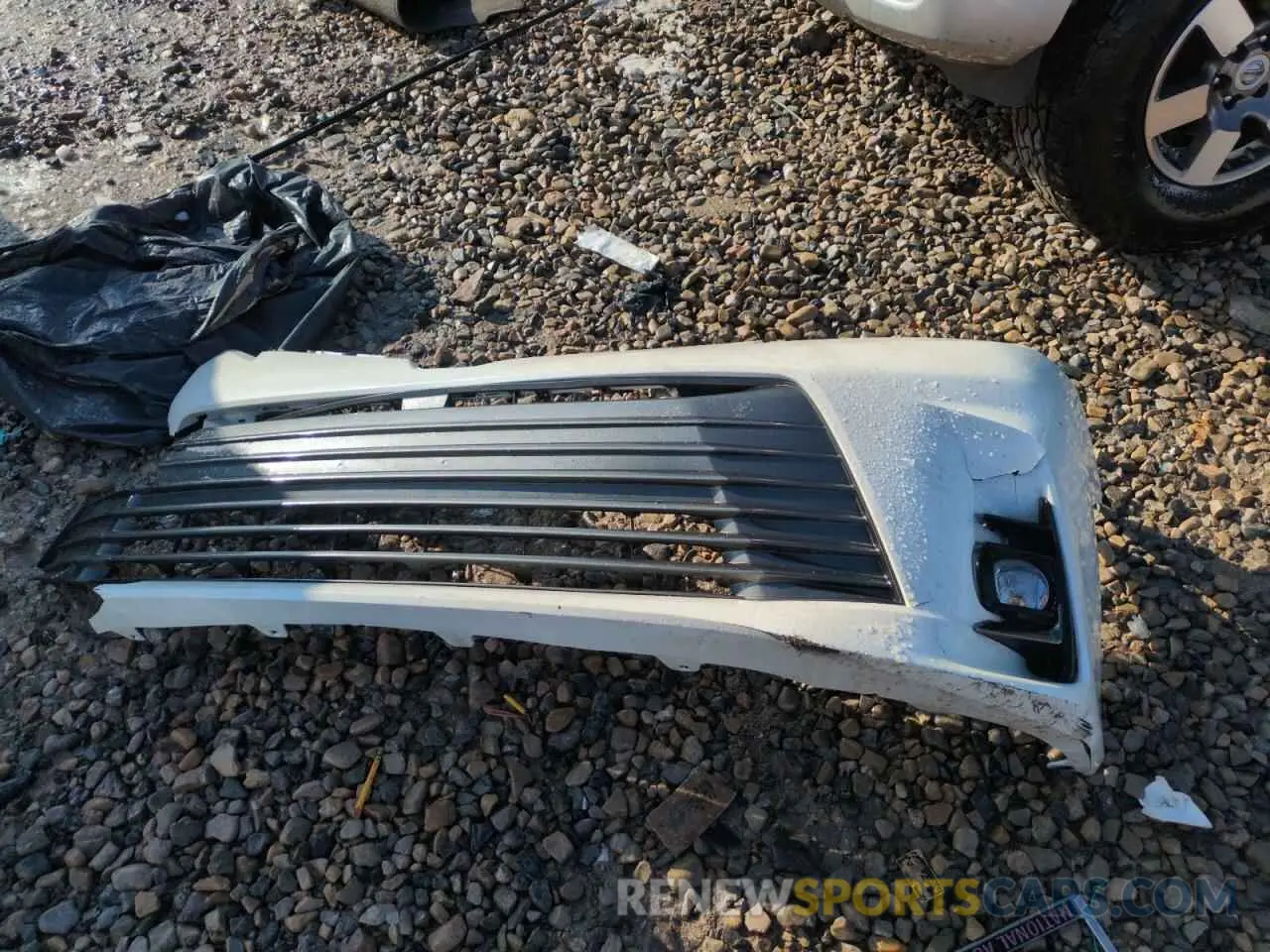 12 Photograph of a damaged car 5TDYZ3DC1KS982412 TOYOTA All Models 2019
