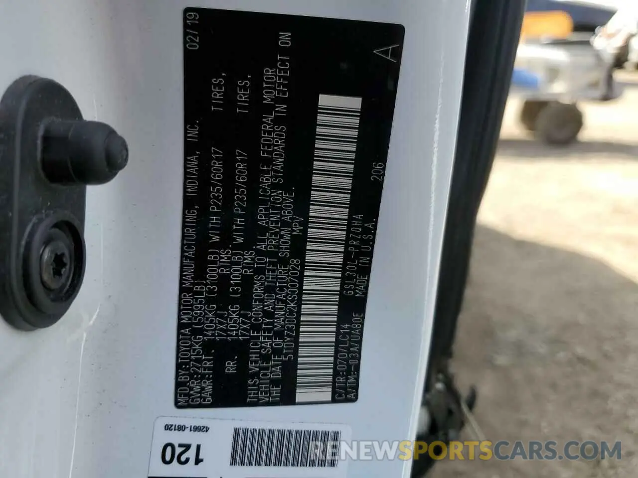13 Photograph of a damaged car 5TDYZ3DC2KS007028 TOYOTA All Models 2019