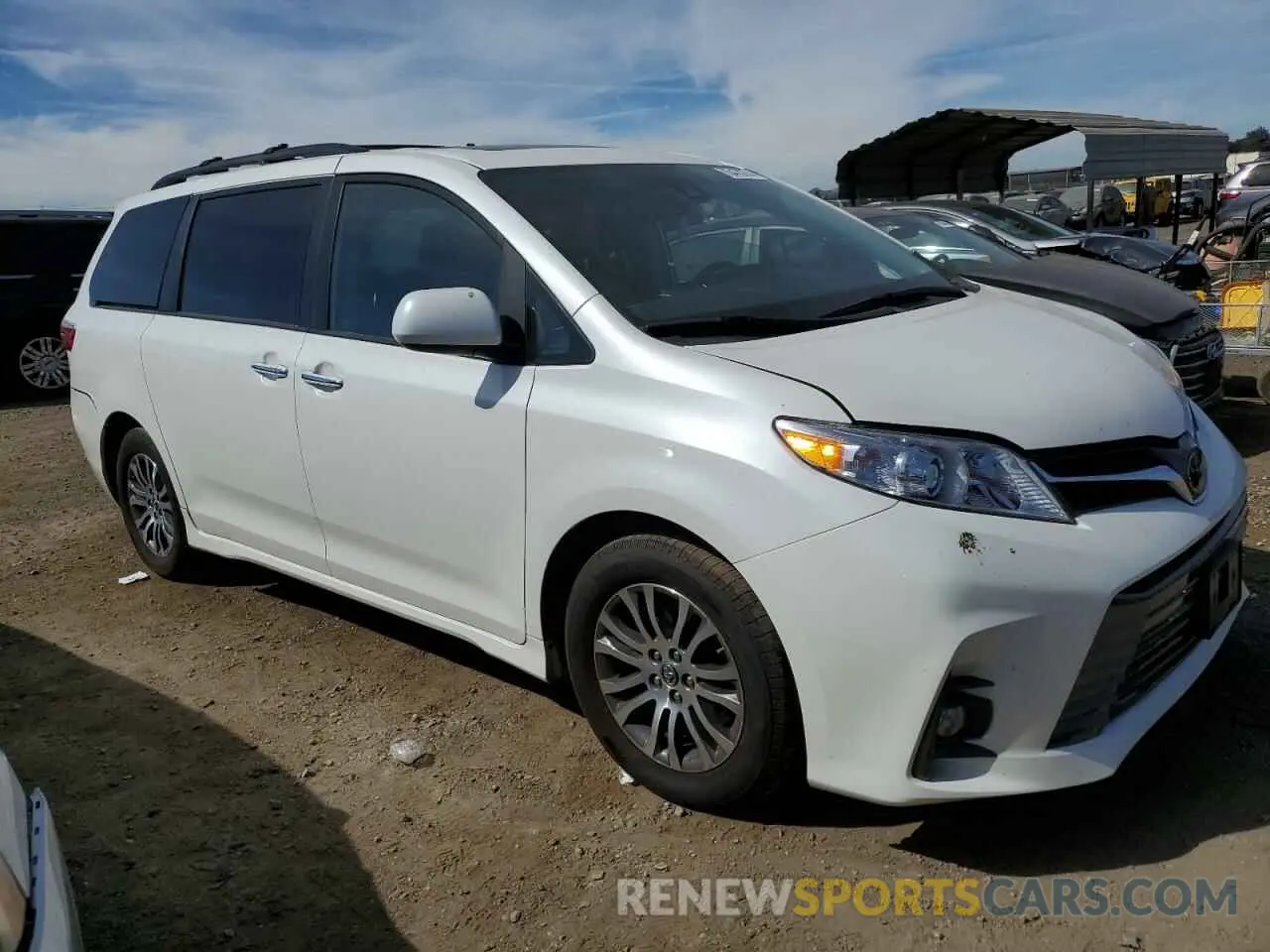 4 Photograph of a damaged car 5TDYZ3DC2KS007028 TOYOTA All Models 2019