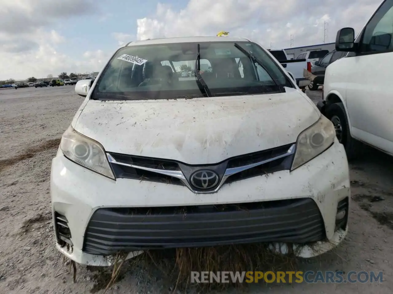 5 Photograph of a damaged car 5TDYZ3DC3KS971766 TOYOTA All Models 2019