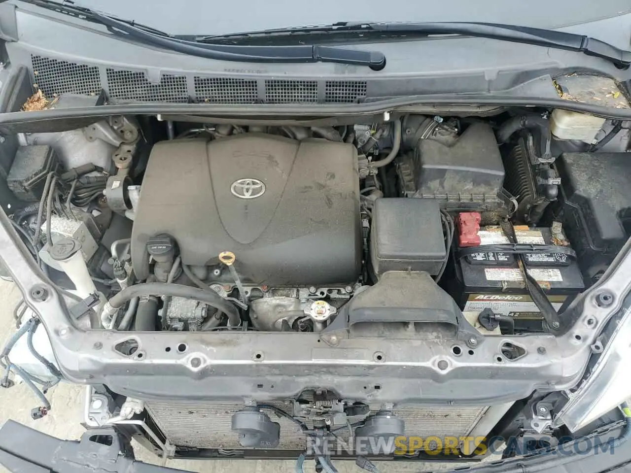12 Photograph of a damaged car 5TDYZ3DC3KS981701 TOYOTA All Models 2019