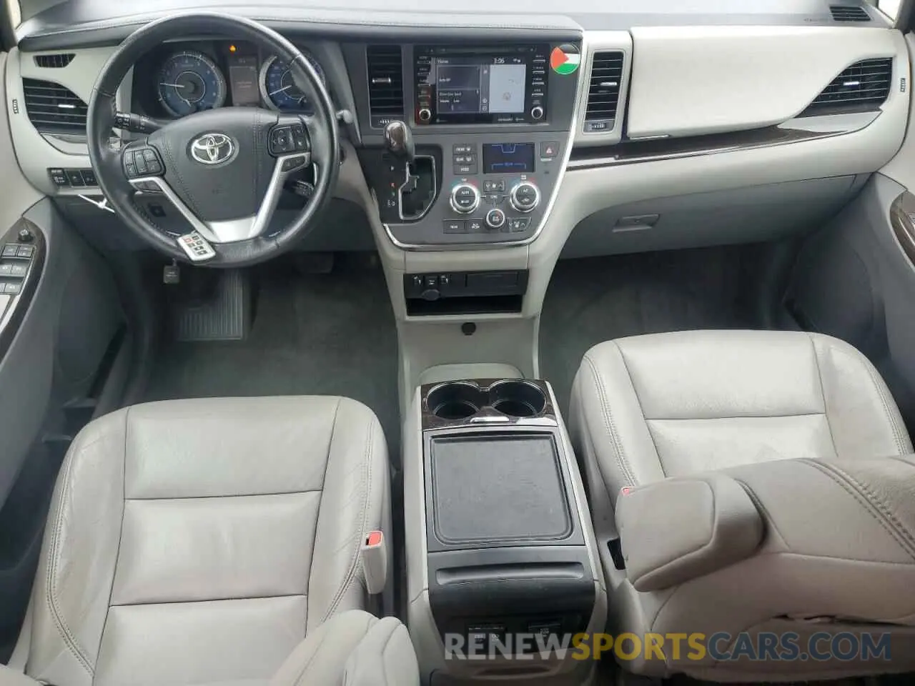 8 Photograph of a damaged car 5TDYZ3DC3KS981701 TOYOTA All Models 2019