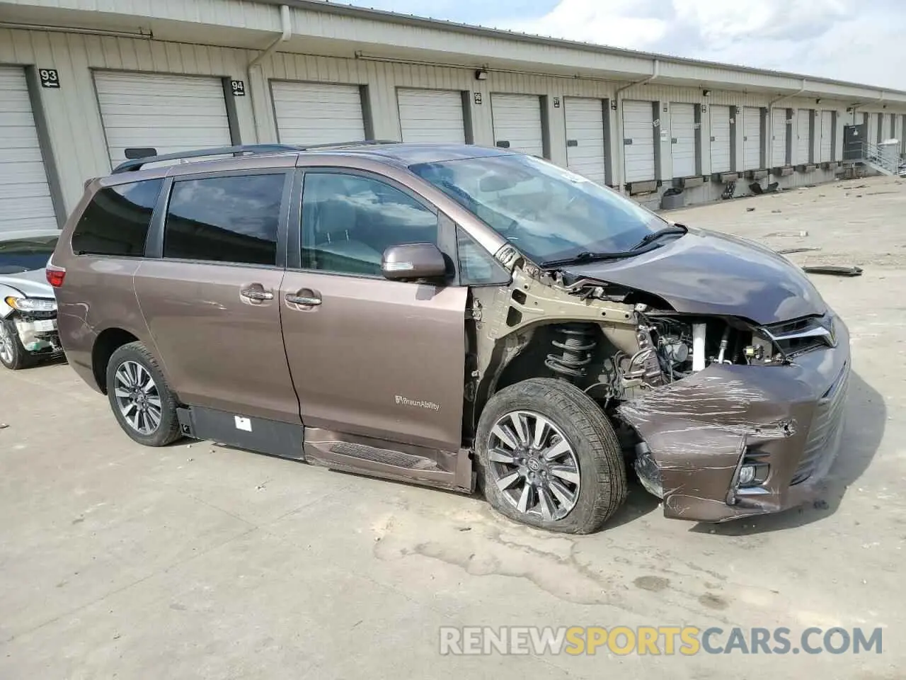 4 Photograph of a damaged car 5TDYZ3DC5KS993381 TOYOTA All Models 2019