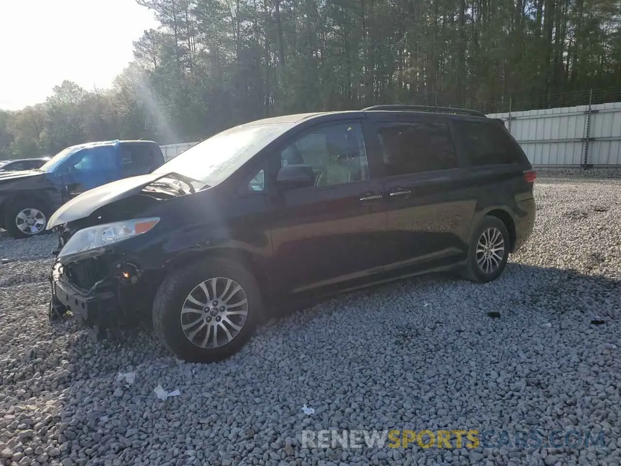 1 Photograph of a damaged car 5TDYZ3DC6KS017299 TOYOTA All Models 2019