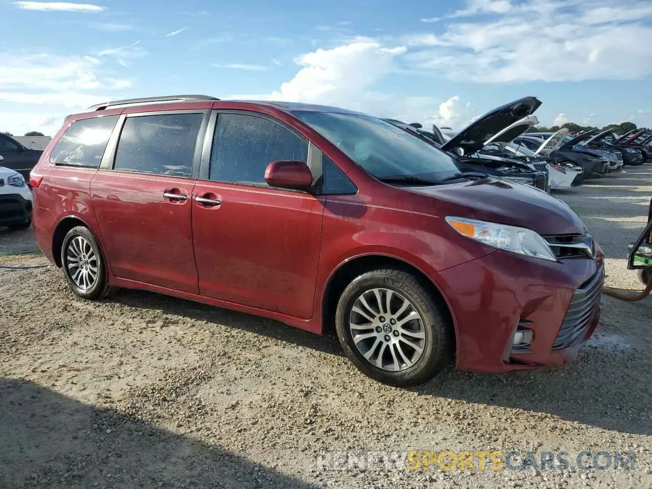 4 Photograph of a damaged car 5TDYZ3DC6KS967808 TOYOTA All Models 2019