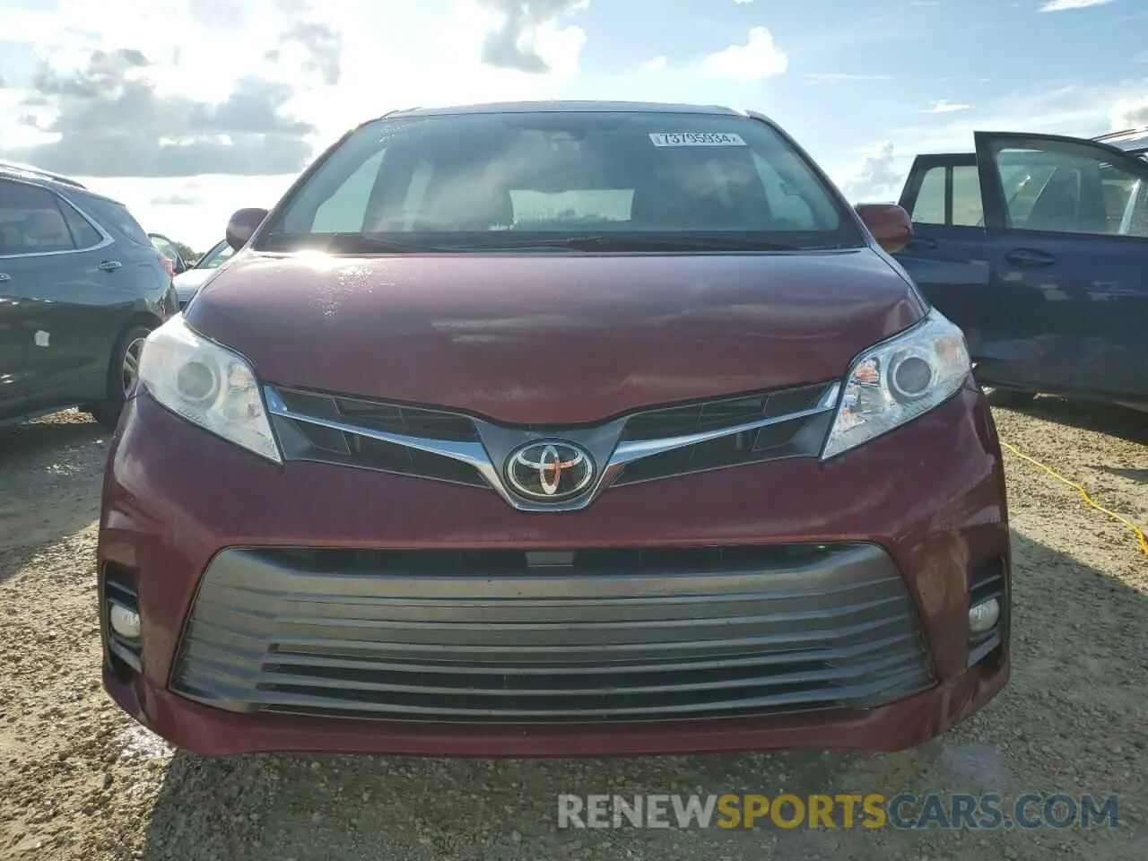 5 Photograph of a damaged car 5TDYZ3DC6KS967808 TOYOTA All Models 2019