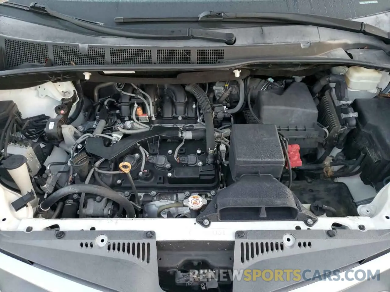 12 Photograph of a damaged car 5TDYZ3DC6KS981160 TOYOTA All Models 2019