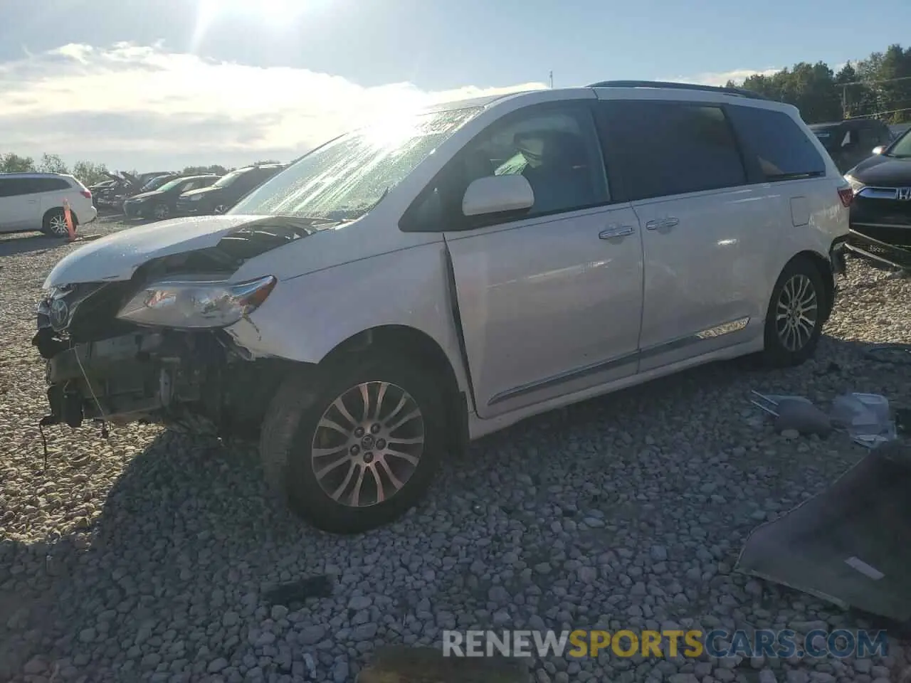 1 Photograph of a damaged car 5TDYZ3DC7KS968806 TOYOTA All Models 2019