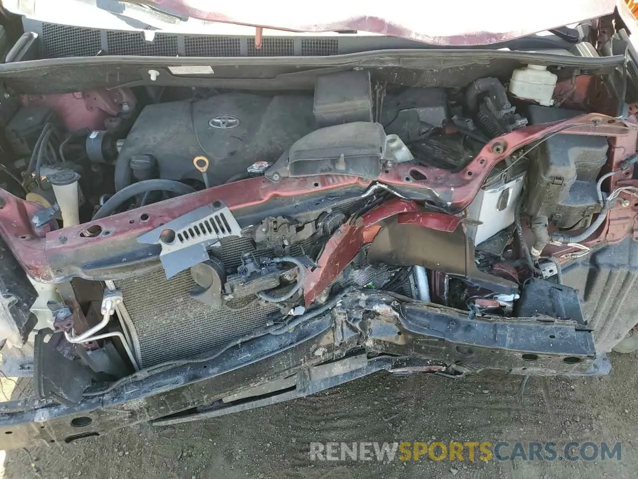 13 Photograph of a damaged car 5TDYZ3DC7KS979403 TOYOTA All Models 2019