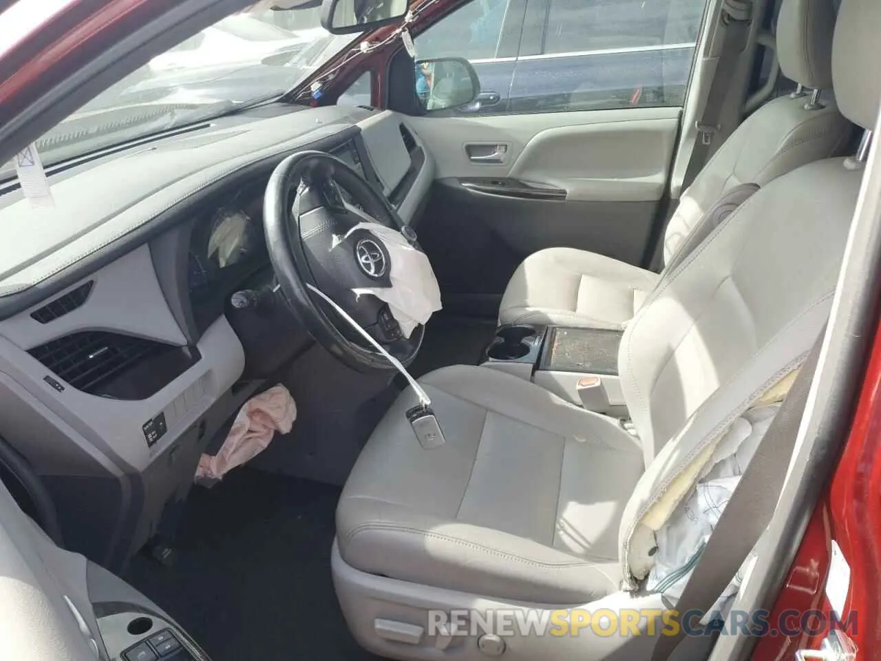 7 Photograph of a damaged car 5TDYZ3DC7KS979403 TOYOTA All Models 2019