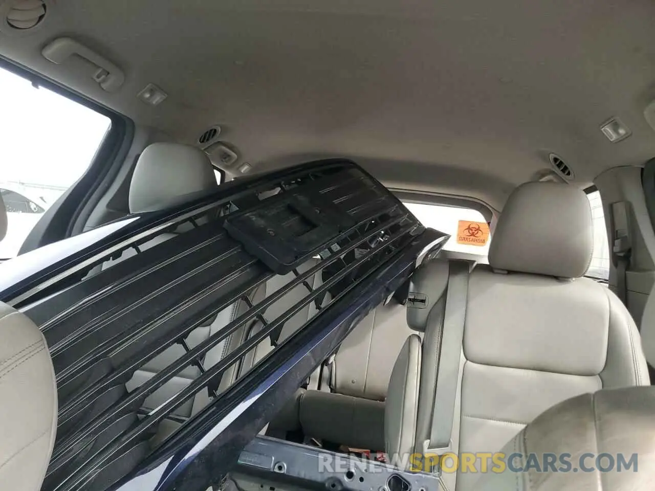 10 Photograph of a damaged car 5TDYZ3DC8KS020902 TOYOTA All Models 2019
