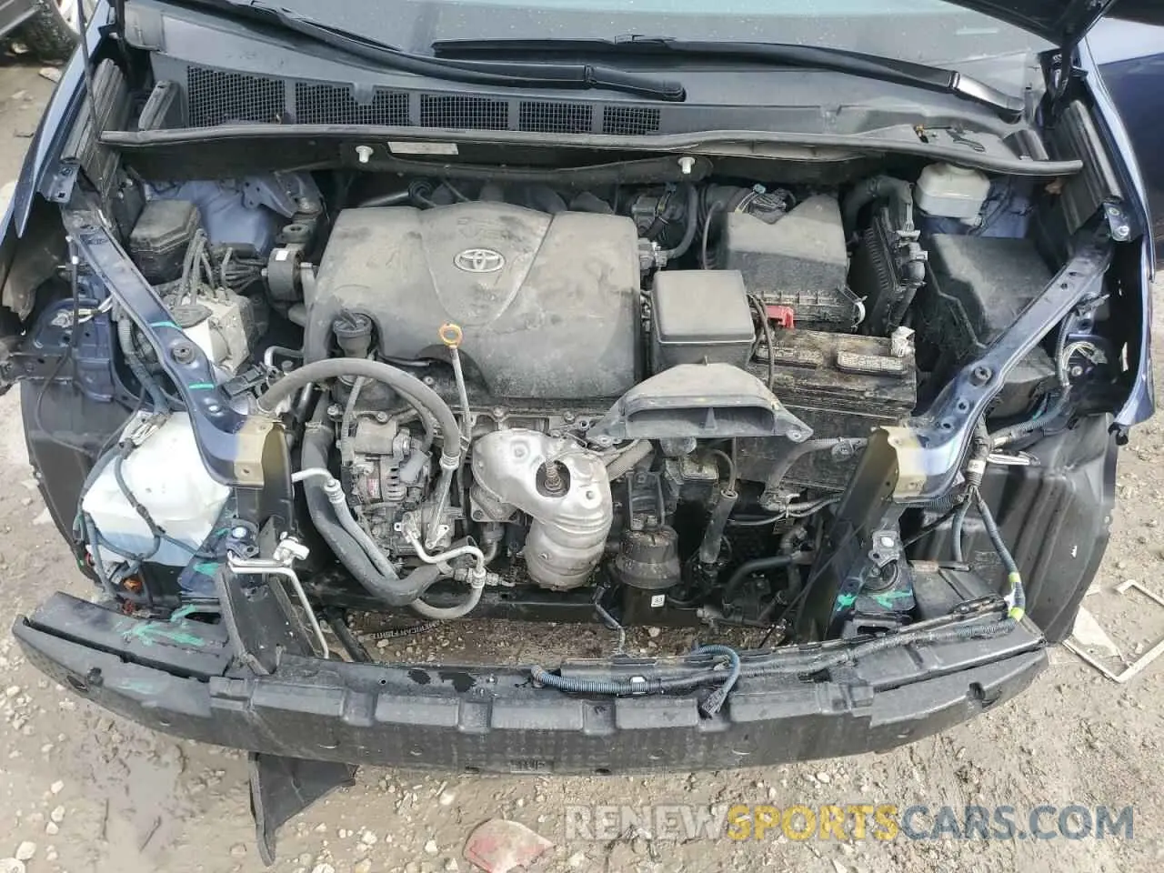 12 Photograph of a damaged car 5TDYZ3DC8KS020902 TOYOTA All Models 2019