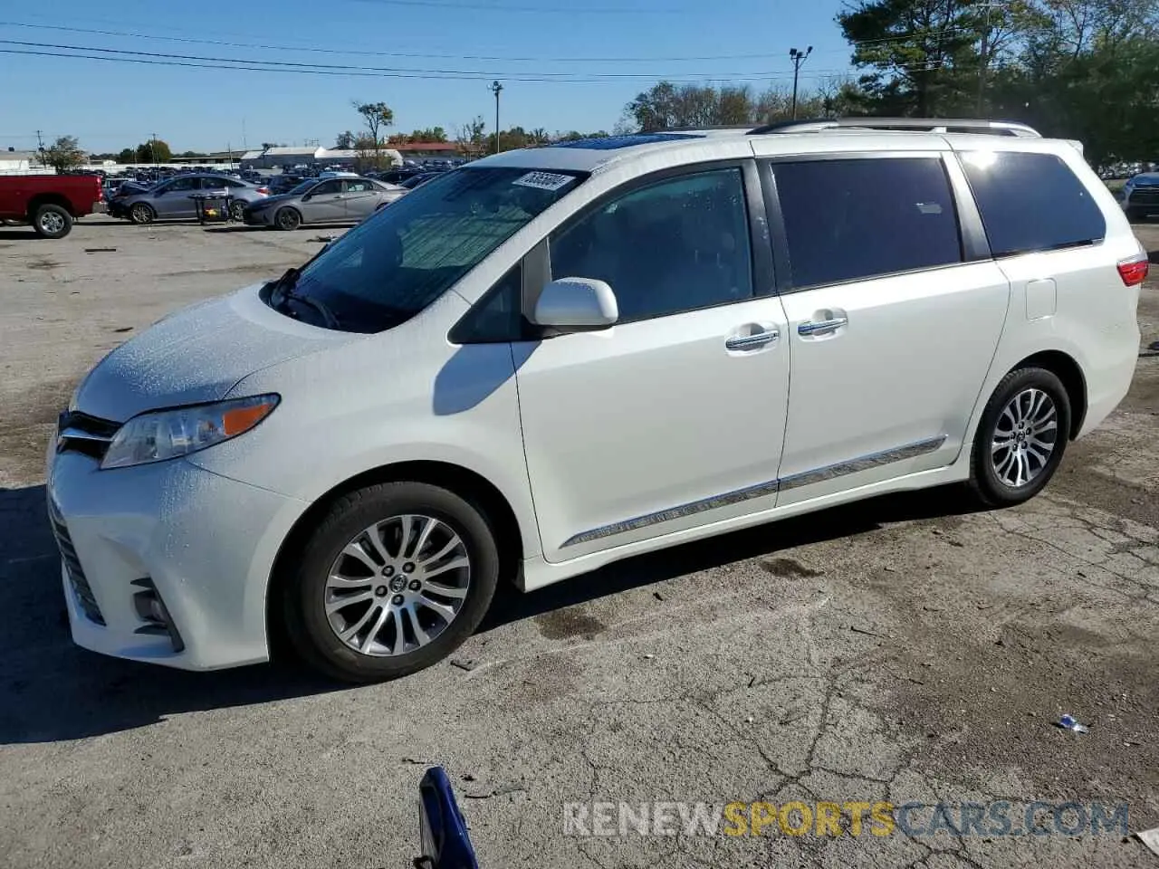1 Photograph of a damaged car 5TDYZ3DC8KS986781 TOYOTA All Models 2019
