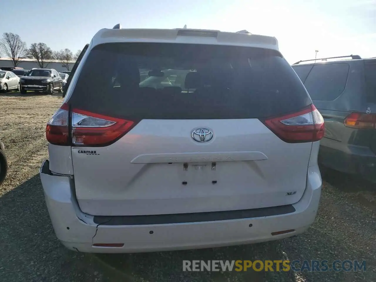 6 Photograph of a damaged car 5TDYZ3DCXKS018911 TOYOTA All Models 2019