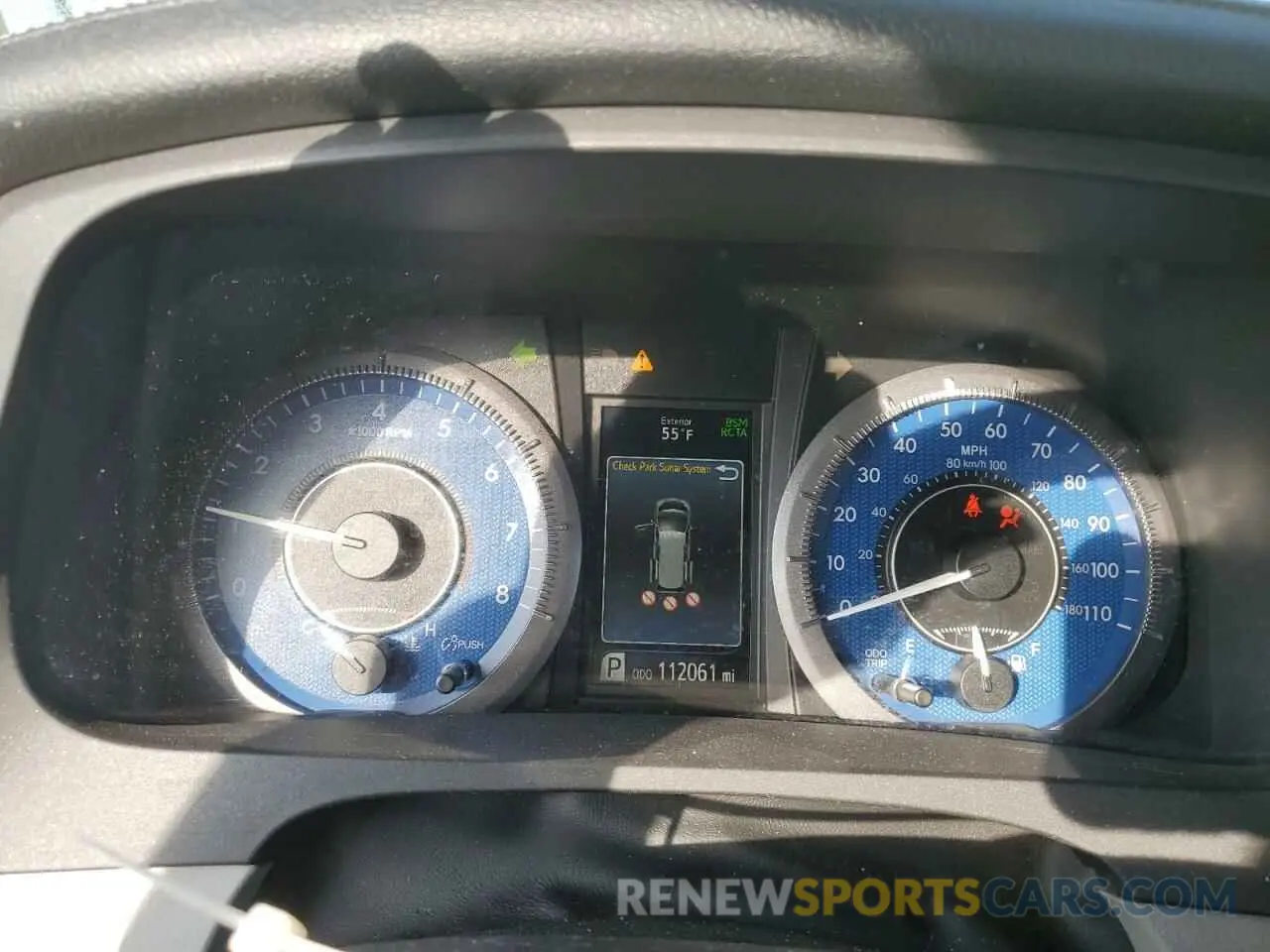 9 Photograph of a damaged car 5TDYZ3DCXKS018911 TOYOTA All Models 2019