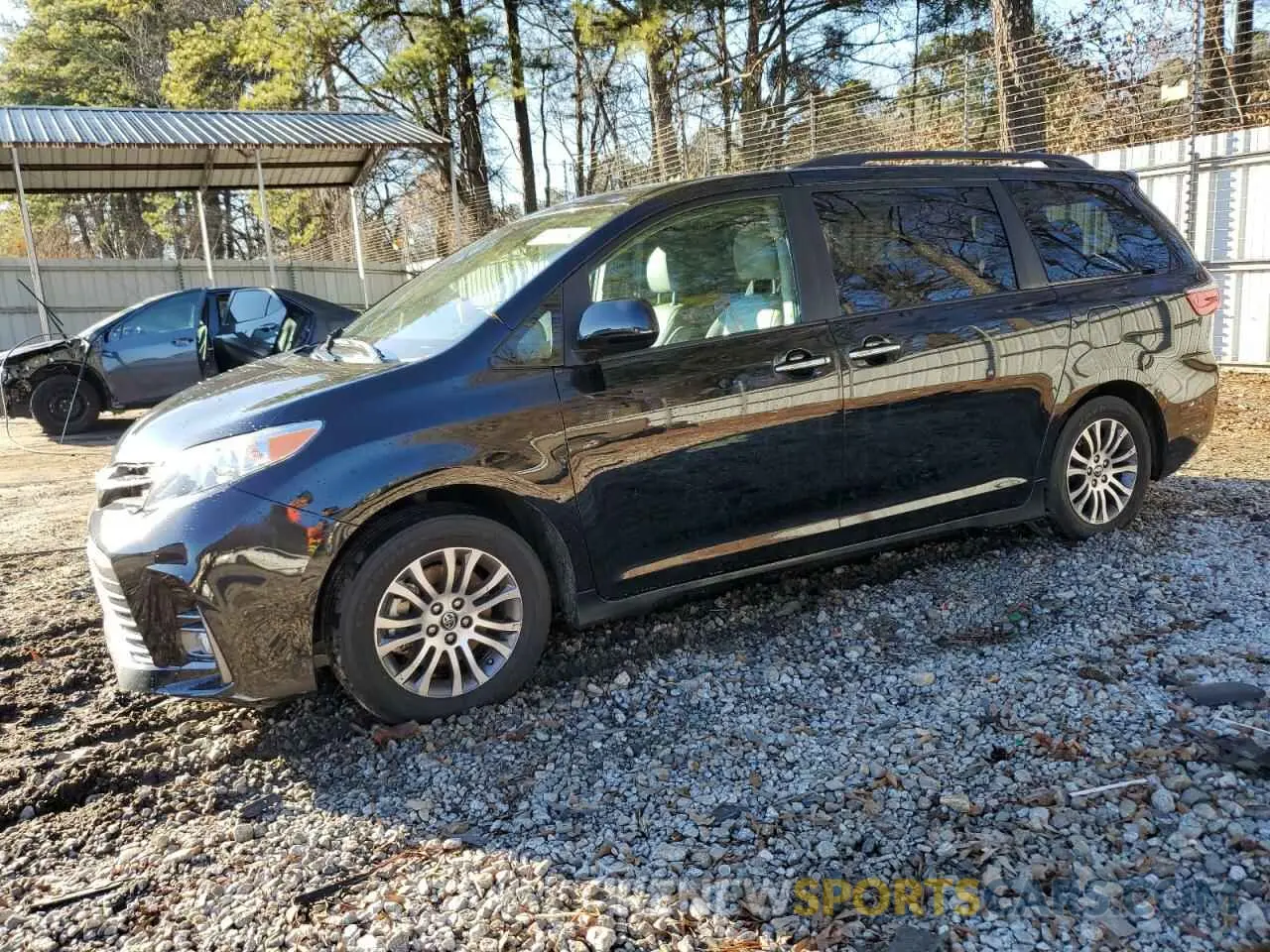 1 Photograph of a damaged car 5TDYZ3DCXKS989679 TOYOTA All Models 2019