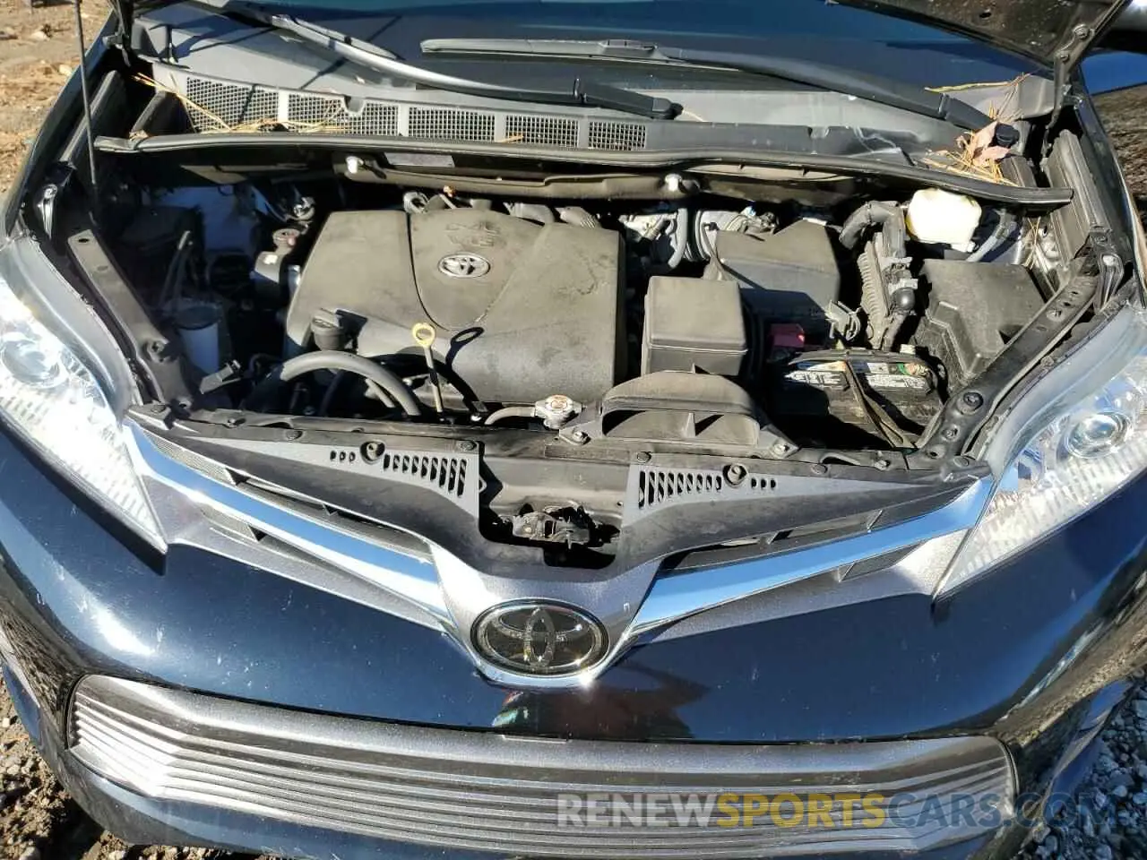 12 Photograph of a damaged car 5TDYZ3DCXKS989679 TOYOTA All Models 2019