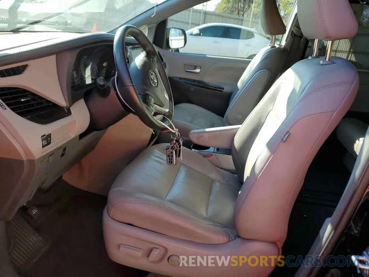 7 Photograph of a damaged car 5TDYZ3DCXKS989679 TOYOTA All Models 2019