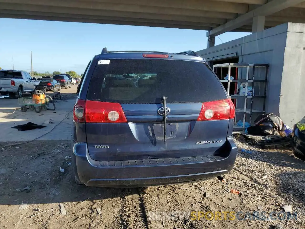 6 Photograph of a damaged car 5TDZA22C16S479137 TOYOTA All Models 2019