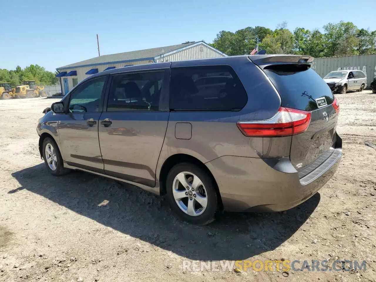 2 Photograph of a damaged car 5TDZZ3DC1KS991616 TOYOTA All Models 2019