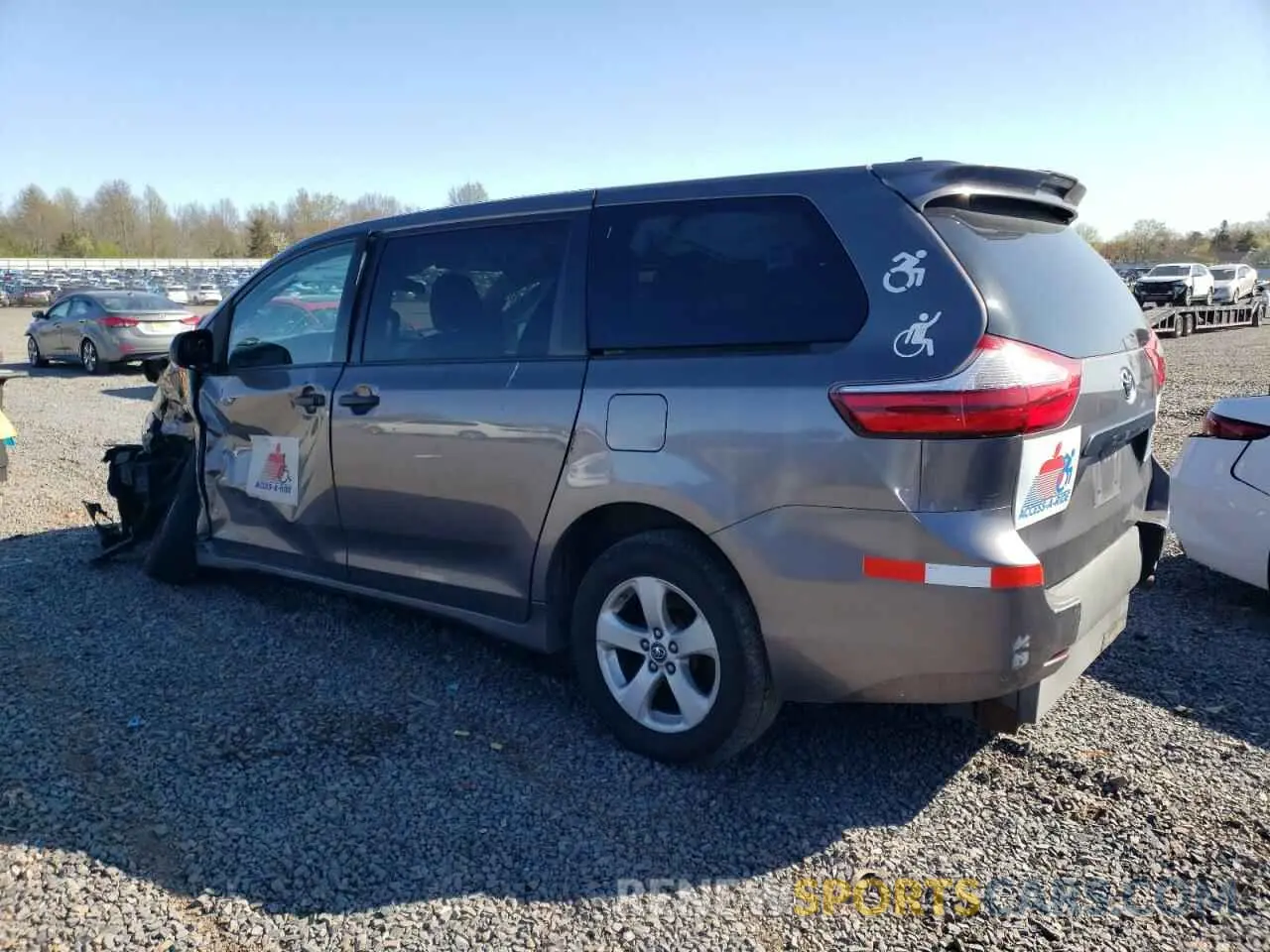 2 Photograph of a damaged car 5TDZZ3DC2KS989647 TOYOTA All Models 2019