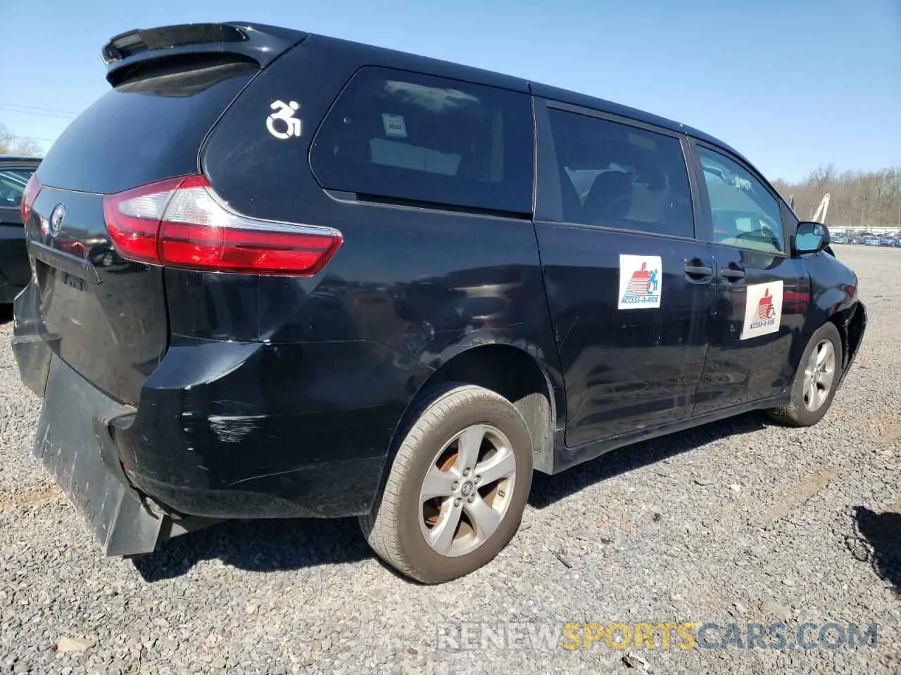 3 Photograph of a damaged car 5TDZZ3DC3KS012002 TOYOTA All Models 2019
