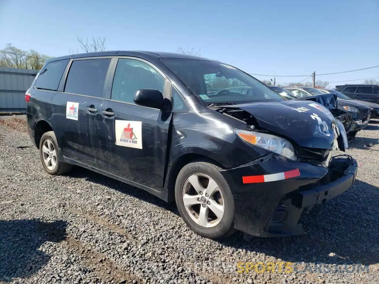 4 Photograph of a damaged car 5TDZZ3DC3KS012002 TOYOTA All Models 2019