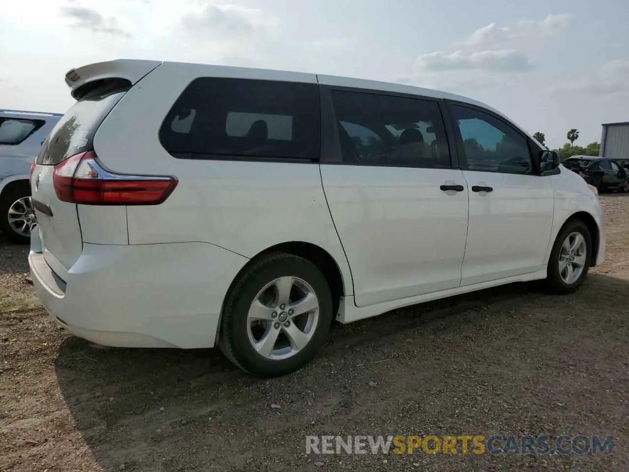 3 Photograph of a damaged car 5TDZZ3DC4KS008203 TOYOTA All Models 2019
