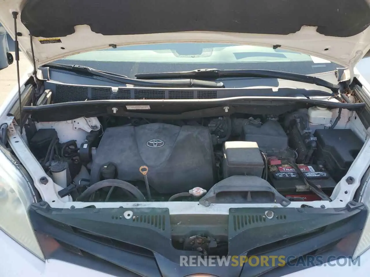 12 Photograph of a damaged car 5TDZZ3DC5KS992168 TOYOTA All Models 2019