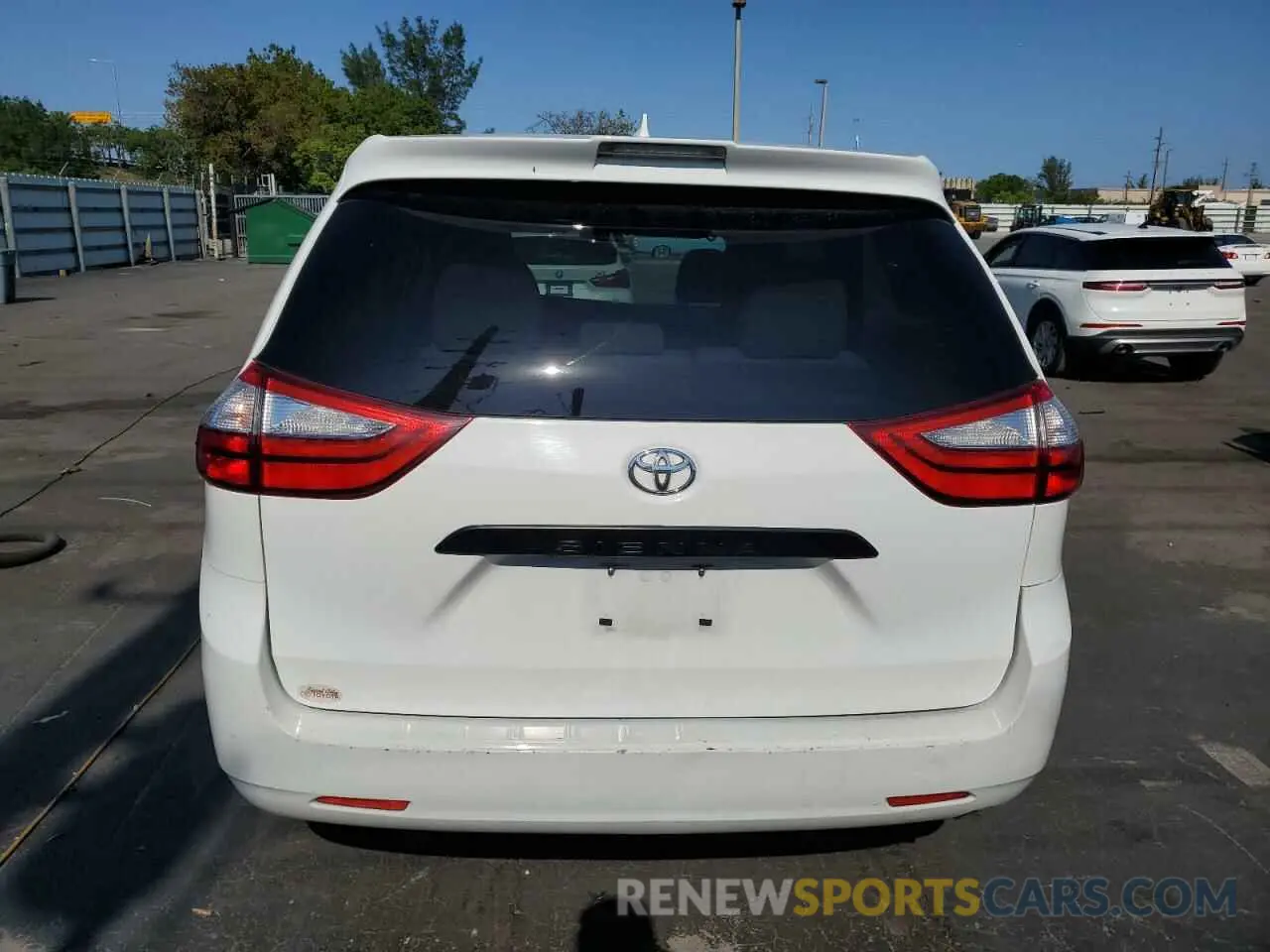 6 Photograph of a damaged car 5TDZZ3DC5KS992168 TOYOTA All Models 2019