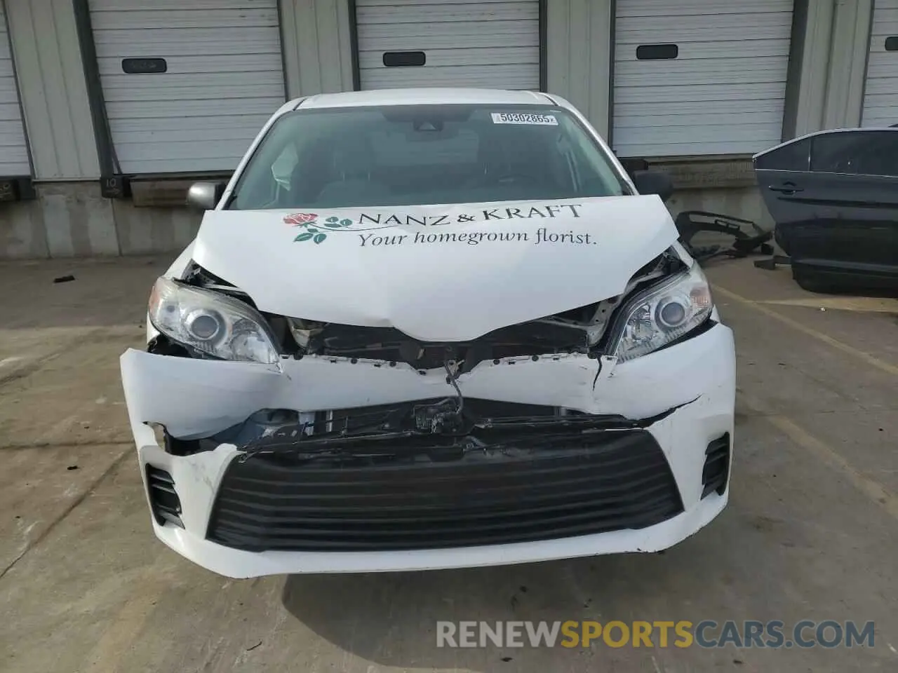 5 Photograph of a damaged car 5TDZZ3DC9KS972036 TOYOTA All Models 2019