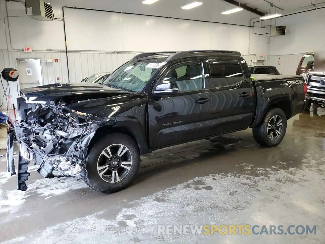 1 Photograph of a damaged car 5TFCZ5AN1KX196812 TOYOTA All Models 2019